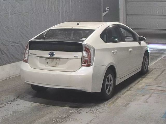 TOYOTA PRIUS 2014