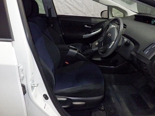 TOYOTA PRIUS 2014