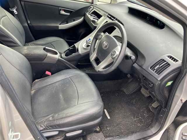 TOYOTA PRIUS 2012