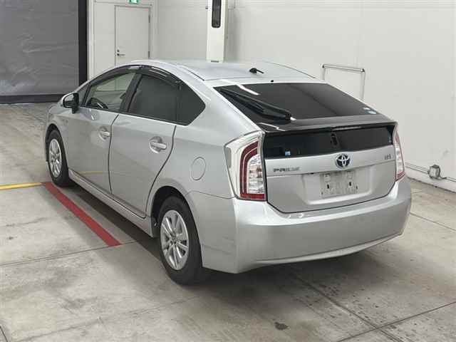 TOYOTA PRIUS 2012