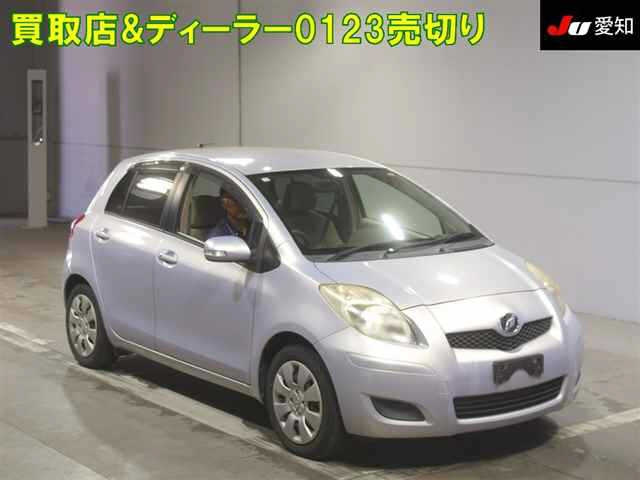 TOYOTA VITZ 2010