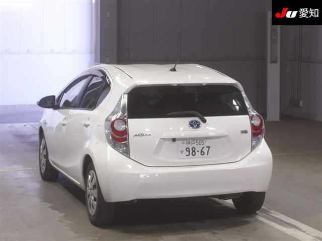 TOYOTA AQUA 2012