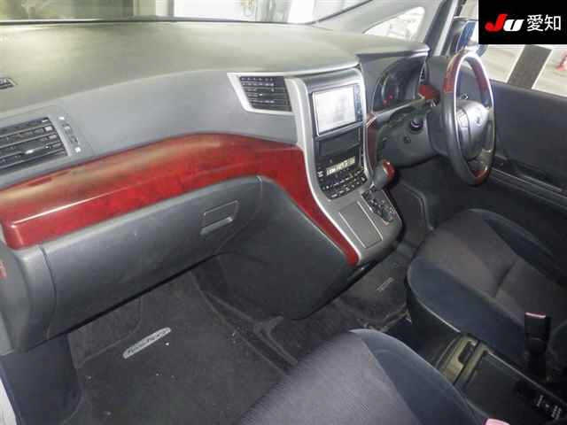 TOYOTA VELLFIRE 2009