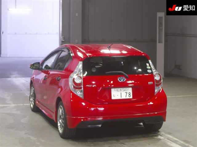 TOYOTA AQUA 2012