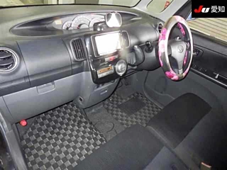 DAIHATSU TANTO 2010