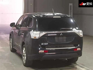 MITSUBISHI OUTLANDER PHEV 2013