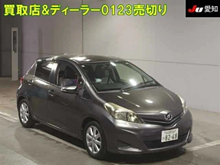 TOYOTA VITZ 2011
