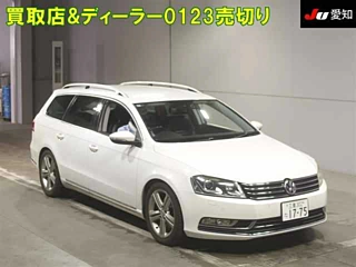VOLKSWAGEN PASSAT VARIANT 2012
