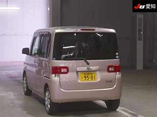 DAIHATSU TANTO 2011