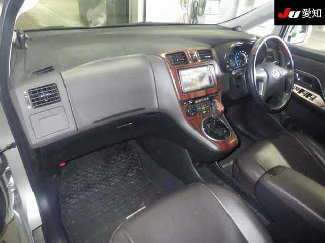 TOYOTA MARK X ZIO 2009