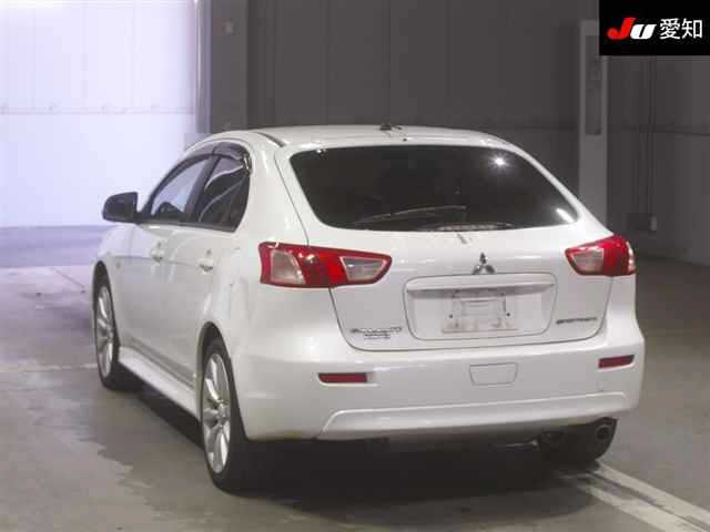 MITSUBISHI GALANT FORTIS 2010