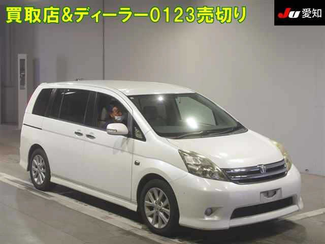 TOYOTA ISIS 2008