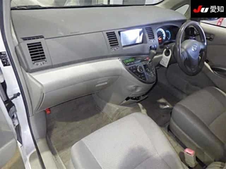 TOYOTA ISIS 2008