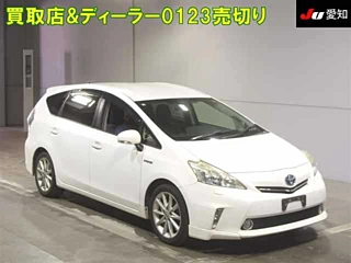 TOYOTA PRIUS ALPHA 2012