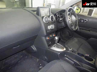NISSAN DUALIS 2009