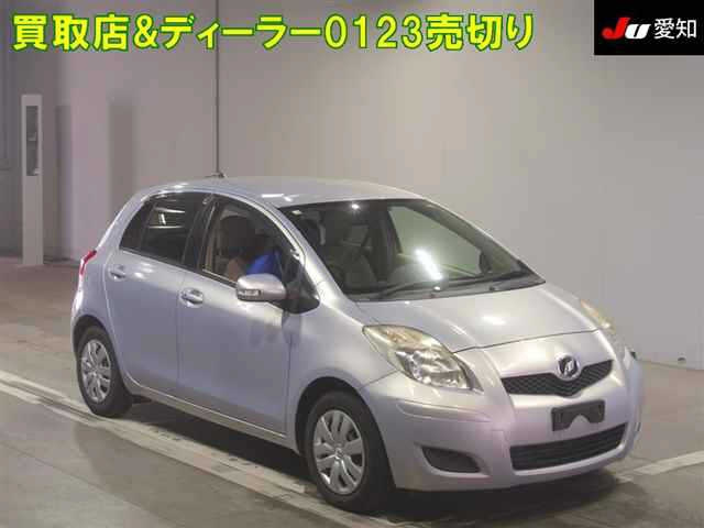 TOYOTA VITZ 2010