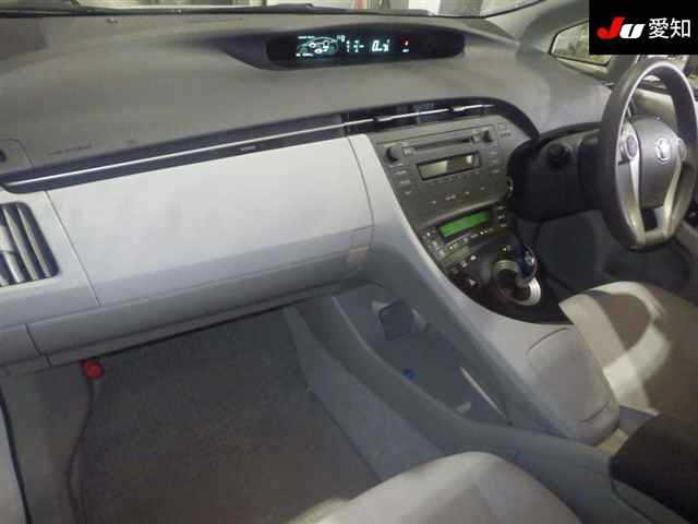 TOYOTA PRIUS 2010
