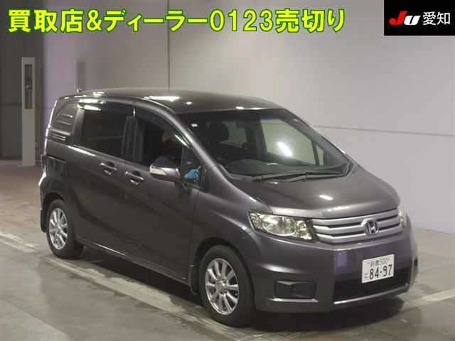 HONDA FREED 2013