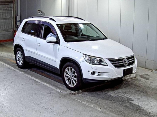 VOLKSWAGEN TIGUAN 2010