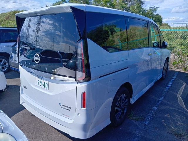 NISSAN SERENA 2024