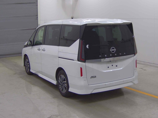 NISSAN SERENA 2023