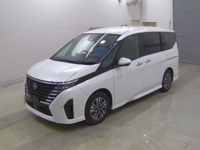 NISSAN SERENA 2023
