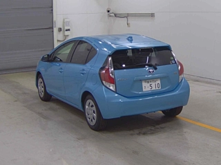TOYOTA AQUA 2017