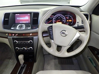 NISSAN TEANA 2010