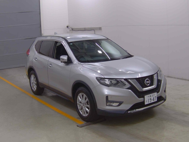 NISSAN X-TRAIL 2018