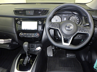 NISSAN X-TRAIL 2018