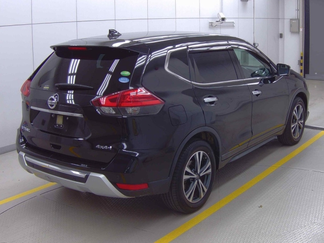NISSAN X-TRAIL 2019