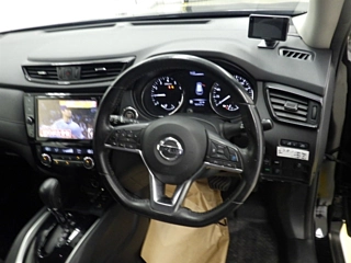 NISSAN X-TRAIL 2019