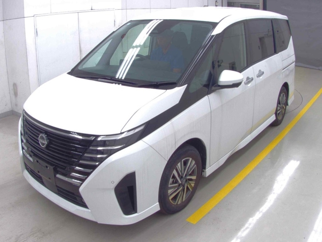 NISSAN SERENA 2023
