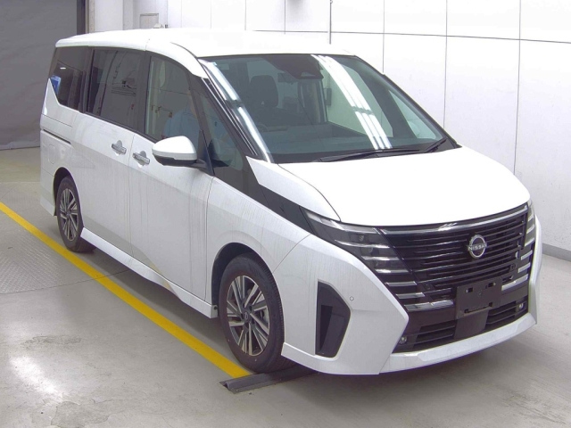 NISSAN SERENA 2023