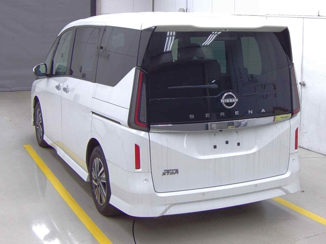 NISSAN SERENA 2023