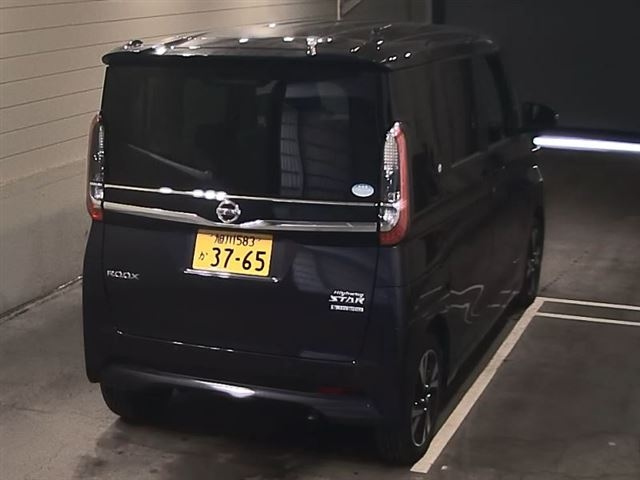 NISSAN ROOX 2021
