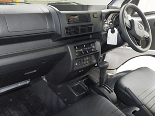 DAIHATSU HIJET TRUCK 2024