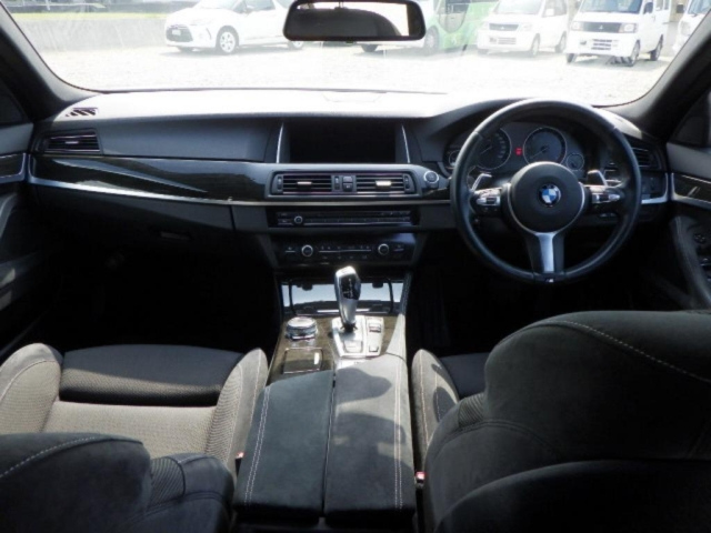 BMW 5 SERIES 2016