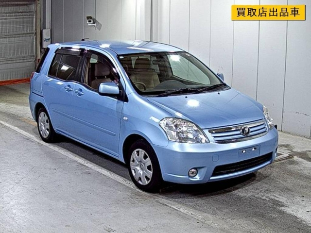 TOYOTA RAUM 2008