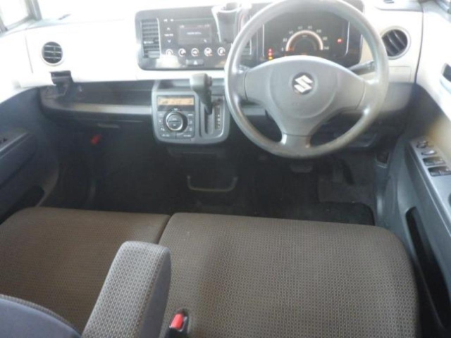 SUZUKI MRWAGON 2012