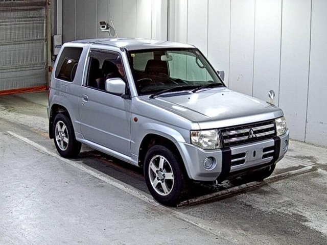 MITSUBISHI PAJERO MINI 2008