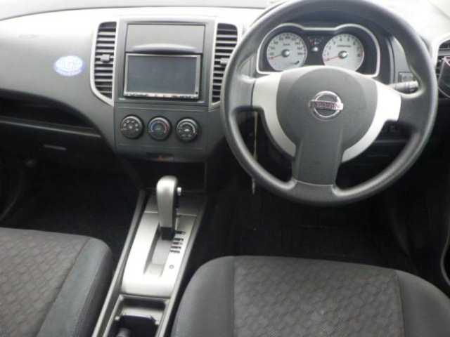 NISSAN WINGROAD 2011