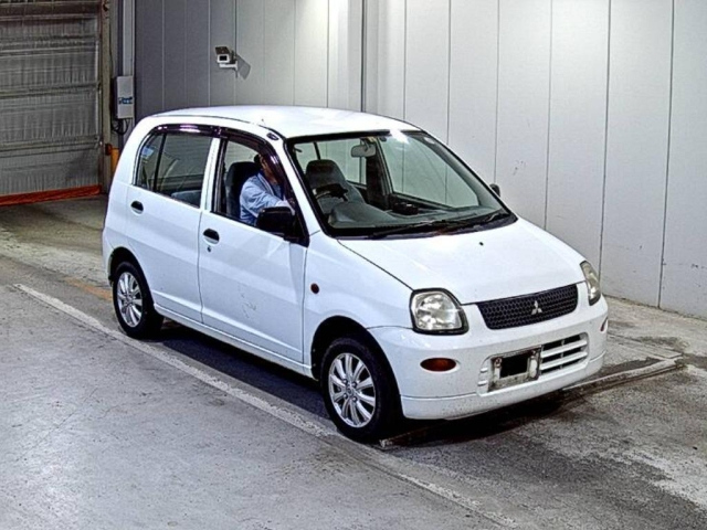 MITSUBISHI MINICA 2009