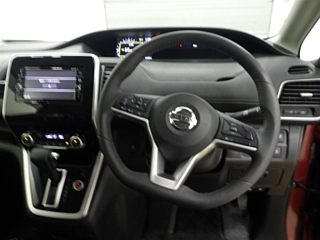 NISSAN SERENA 2018