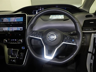 NISSAN SERENA 2022
