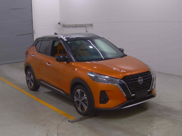 NISSAN KIX 2022