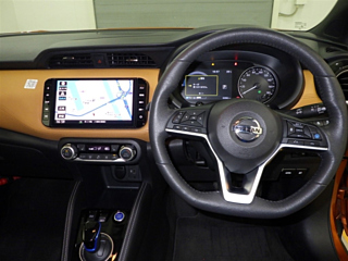 NISSAN KIX 2022