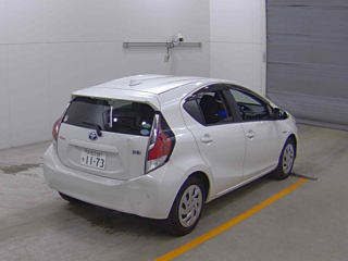 TOYOTA AQUA 2016