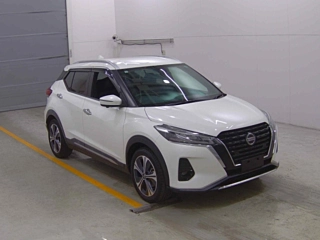 NISSAN KIX 2020