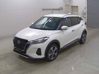 NISSAN KIX 2020